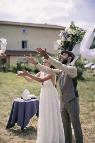 lâché de colombes mariage